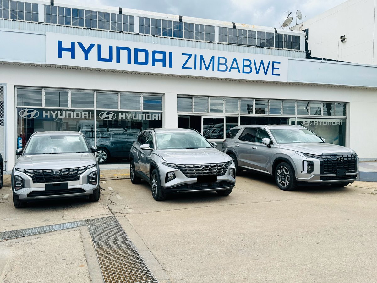 hyundaizimbabwe's tweet photo. Same colour; different shapes! Silver cars are a sight to behold.

#HyundaiZimbabwe
#silvercars https://t.co/9GWbu7smTB