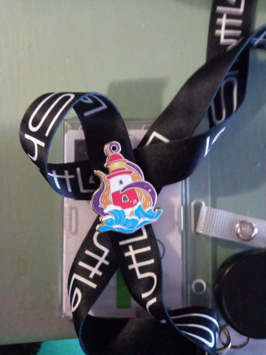FreteMarina's tweet photo. I love my computer even more, and it's cool to wear my working badge now ❤️ #AdoptOurCrew #AsACrew #RenewAsACrew #OFMD #OFMDfanart #OurFlagMeansDeath #SaveOFMD #ourflagmeansdeathfanart https://t.co/aJ91tizTvJ