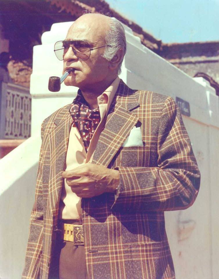 FilmHistoryPic's tweet photo. He worked as a tailor in Peshawar and participated in the freedom movement. He debuted at the age of 52 &amp; featured in 200+ films.

AK Hangal born on this day. https://t.co/1IzVef7pTP