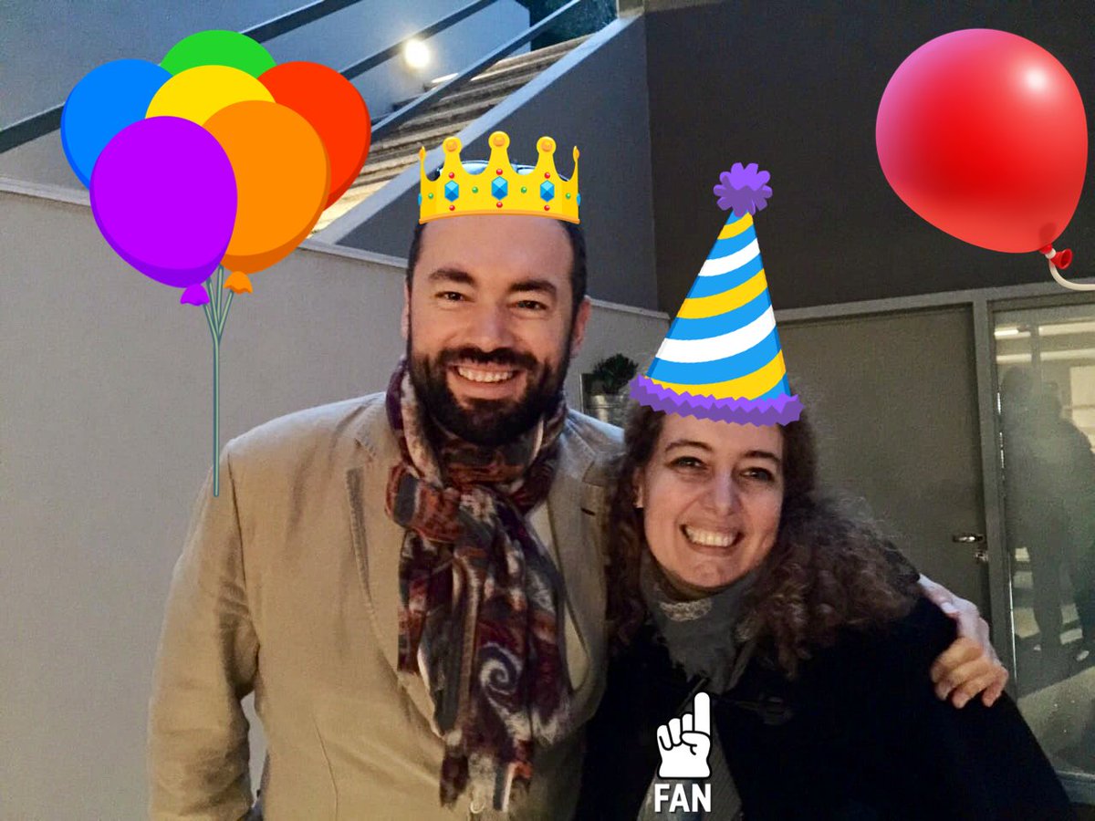 AnaBE98's tweet image. Qué tengas un hermoso día, querido @santicruz. Deseo siempre lo mejor para vos. Gracias por tu cariño!! Abrazos enormes!!