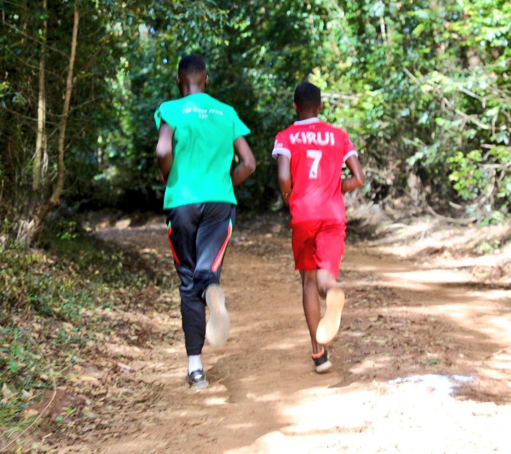 EnviClimateC_Ke's tweet photo. In Pictures : Environment and Climate Change Principal Secretary Eng. Festus K. Ng'eno today took part in the 5KM Timboroa Forest Run a pre-cursor event to the #WorldWetlandsDay to be officiated by @Environment_Ke CS @HonTuya Friday 2nd February, 2024 #RunForWetlands https://t.co/px2wmV7qe6