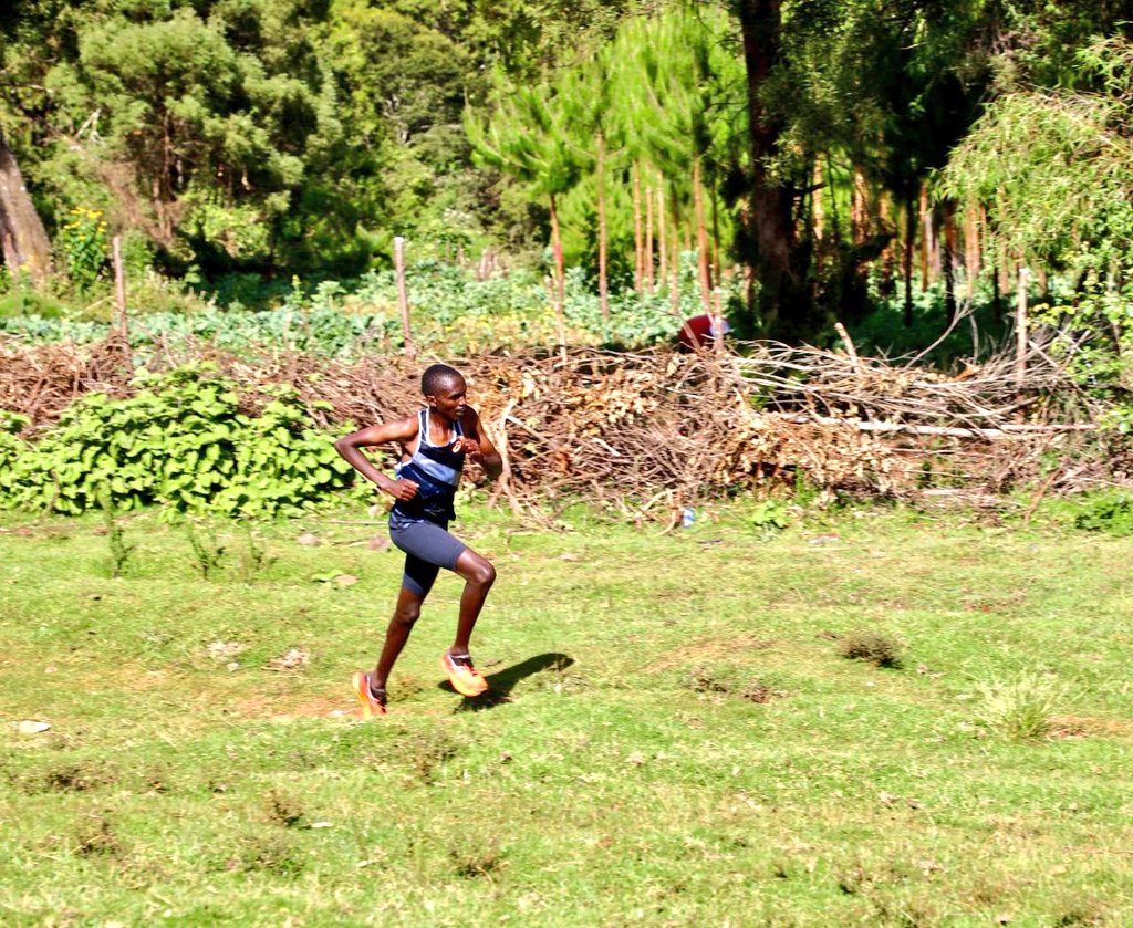 EnviClimateC_Ke's tweet photo. In Pictures : Environment and Climate Change Principal Secretary Eng. Festus K. Ng'eno today took part in the 5KM Timboroa Forest Run a pre-cursor event to the #WorldWetlandsDay to be officiated by @Environment_Ke CS @HonTuya Friday 2nd February, 2024 #RunForWetlands https://t.co/px2wmV7qe6