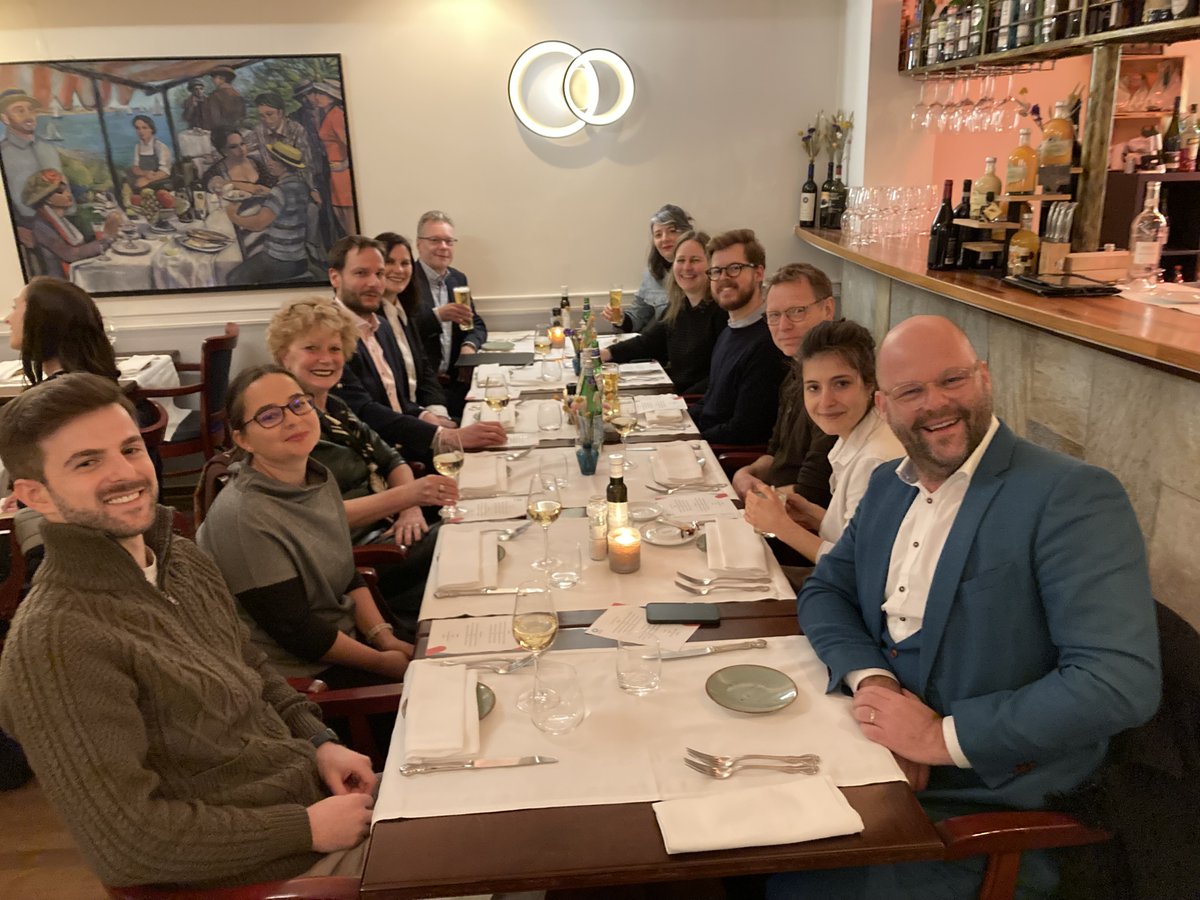 An exhilarating day at NVAO's Staff Mobility Week! We had a workshop on peer-to-peer learning with the European Approach, an interactive presentation on Dutch and Luxembourg microcredentials, a guided tour of The Hague, and a fabulous dinner. 🌟 #NVAOStaffMobilityWeek