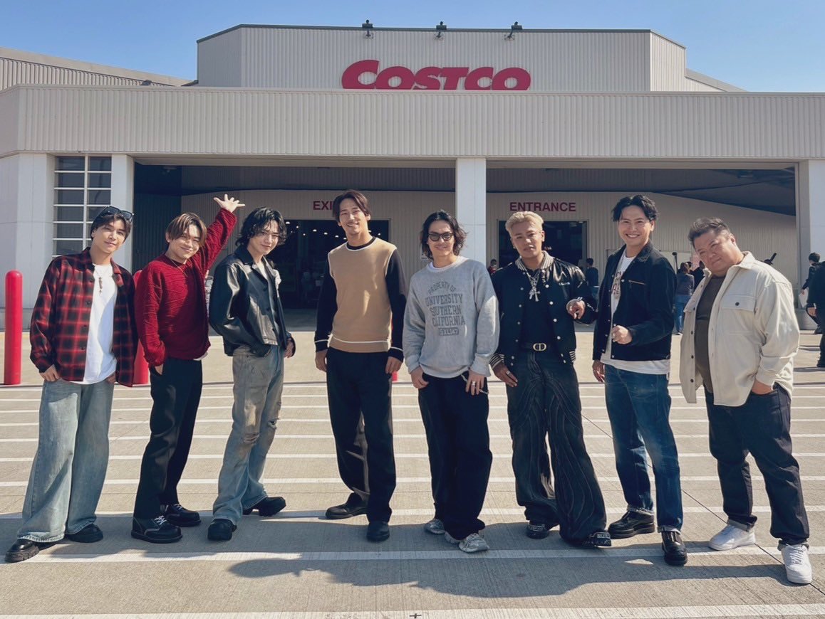 HIROOMI_3JSB_'s tweet photo. GUN,NAOTO,ØMI,NAOKI,RYUJI,ELLY,KENJIRO,RYUICHI
#三代目JSOULBROTHERS です。
＠monitoringtbs6 今夜20:00〜✨ https://t.co/cuWtHKOlBr