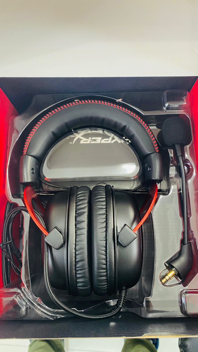 The HyperX Cloud II is a #nasa like product. Known for its comfort, sound quality better than #manunited game play, and durability longer than #Nigerians romance. No need for #visa at lowest prices in the market Kshs. 10,250.00 📞: +254 731 402954 bit.ly/TNuggets