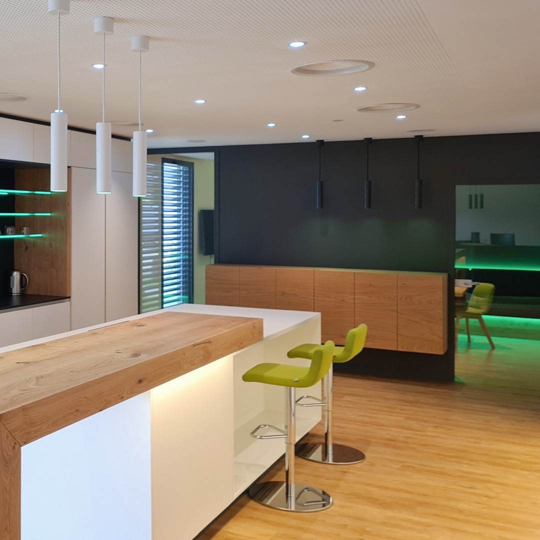 loxonetr's tweet image. Sahip olduğunuz mekanı kendinize özel akıllı otomasyon ihtiyaç ve isteklerinizle benzersiz kılın. 😊💚 
_________ 
Akıllı otomasyonla iş ve yaşamı iyileştiriyor ve basitleştiriyoruz.
#Loxonetr #realsmarthome #loxoneyourhome #akıllıev #otomasyon #akıllıbina #teknoloji