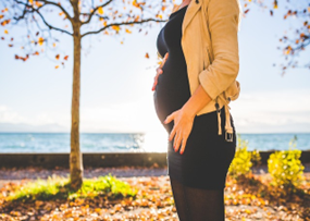 New month, new blog post! Leer meer over het effect van een leefstijl interventie tijdens de zwangerschap op de mentale gezondheid van moeders. Bedankt Hanne Van Uytsel &amp; prof. Annick Bogaerts 👏
kuleuven.be/child-youth/nl…
<a href="/DevReg_KULeuven/">Dept of Development and Regeneration - KU Leuven</a> <a href="/UZLeuven/">UZ Leuven</a> <a href="/KU_Leuven/">KU Leuven</a>