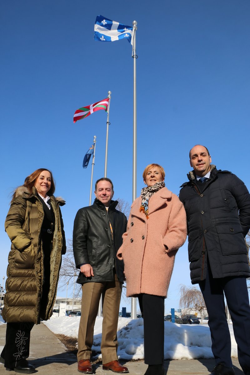 grupospri's tweet photo. 🌐El @Gob_eus impulsa la #internacionalización con la apertura de la 21ª oficina de #BasqueTradeAndInvestment, en Canadá.
@arantxa_tapia inauguró la nueva oficina de Montreal, situando a Canadá como prioridad para la Industria de Euskadi.
🔗https://t.co/82rHQdEdBG
#GrupoSPRI https://t.co/P9Sn8Jc7Ib