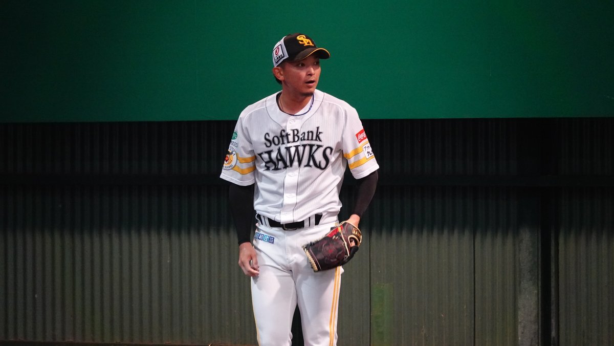 takafullc2's tweet photo. 【ブルペン入り】
投手陣は初日から続々とブルペン入り！

競争となるキャンプ、選手から熱気を感じました🔥

#sbhawks #鷹フル #東浜巨 #武田翔太 #尾形崇斗 #木村光 https://t.co/G4kdxJFvD5