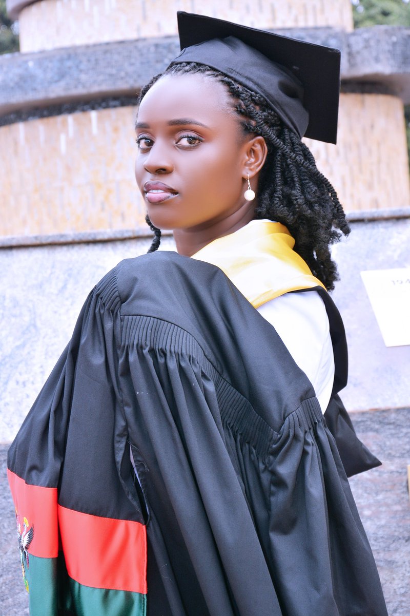 happy_hba's tweet photo. #74thmakgraduation @Makerere 
It's been God. Thrilled to announce my graduation! 🎓 Grateful for the unwavering support of my amazing friends and loving family.This journey was made special because of you all. 🌟 #CertifiedSoftwareEngineer https://t.co/YimbmvKFUN
