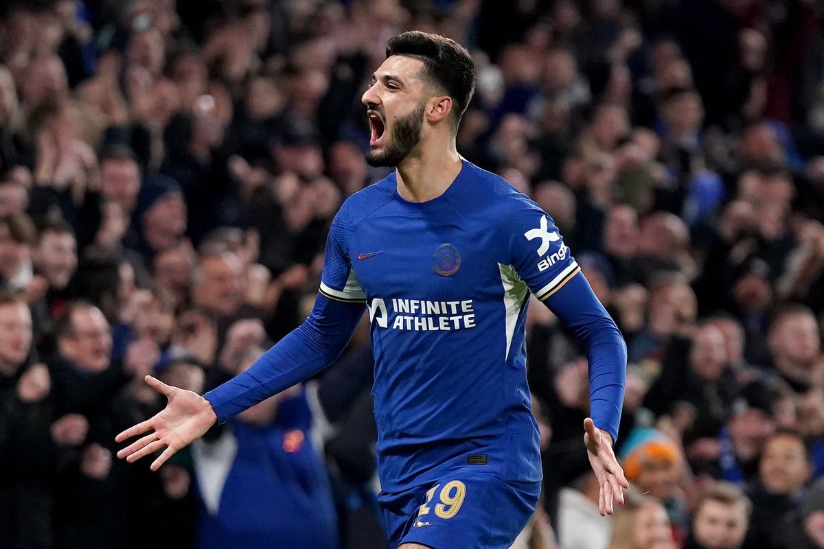 🚨 | There's movement around Armando Broja with Chelsea expected to make final decision later today.

Wolves have returned overnight after the original loan bid was rejected. 

[ <a href="/FabrizioRomano/">Fabrizio Romano</a> ] 

#wwfc | #Wolves | #DeadlineDay