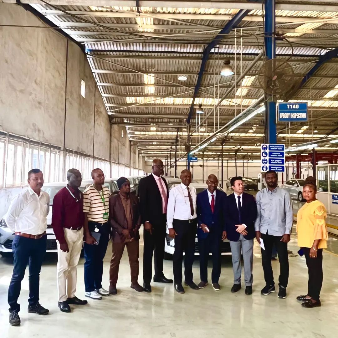 On Monday 29th January 2024, the National Automotive Design and Development Council (NADDC) held an Industrial Visit at Kia Nigeria to discuss the mandate of effectively developing the Nigeria Auto sector, especially in EV and CNG Division Vehicle.