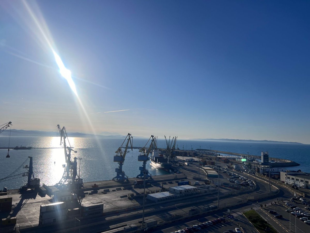 DurresPort's tweet photo. 🗓️Hello February! Wishing you a fantastic month ahead! 🌊☀️⚓️⛴️🏗️
#Maritime🇦🇱⚓️🚢 #portcity #logistics
#shipping #cargo #portainers #cranes
#waterfront #harbour #newmonth📸 https://t.co/x5ObzWh1QE