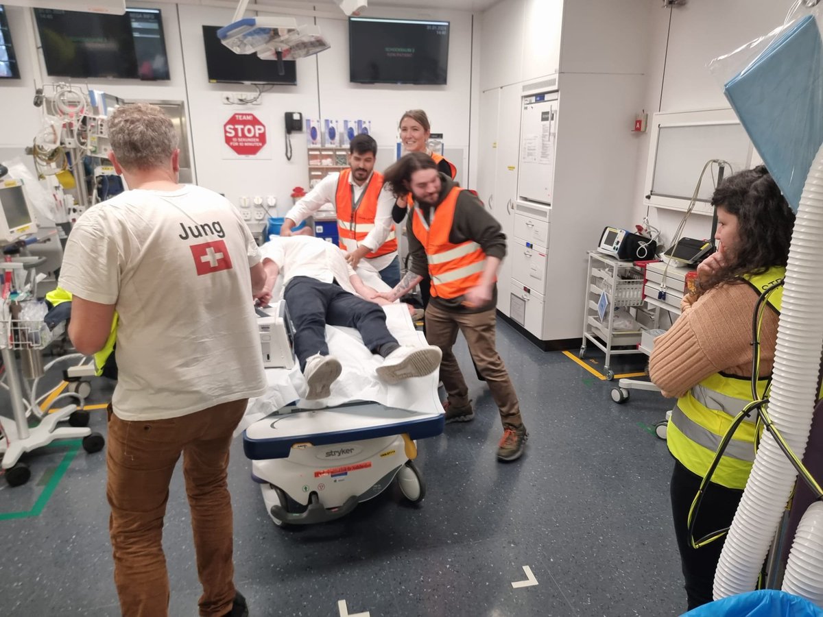 StrokeBern's tweet photo. Excited to dive into the world of stroke simulation at the 2024! @StrokeSchool  #handson #training  🤲🧠 Enhancing skills, connecting teams, fostering the next generation and simply having a lot of fun @StrokeBern 

BastianVolbers
@simon_jung2150 
@TotoMynell https://t.co/93DFdL00sU