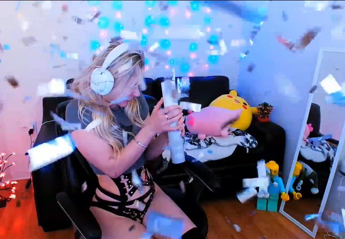 Watch MyFreeCams.com 🌴💚's leaked NSFW photo on TwXstars