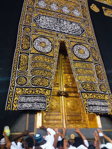 realYamaan's tweet photo. وَلَلۡآخِرَةُ خَیۡرُلَّكَ مِنَ الاُؤلٓی.
 تمہارا مستقبل تمہارے ماضی سے بہتر ہوگا.القرآن ❤️
اسلام وعلیکم! https://t.co/LUMOFAUDsT