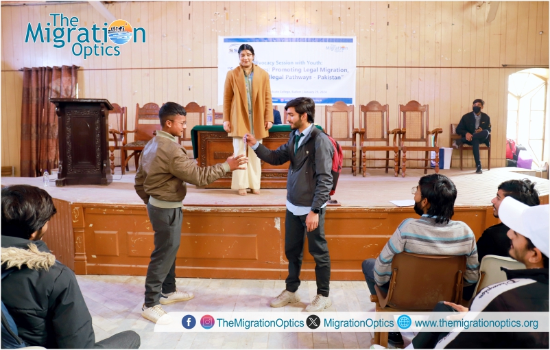 MigrationOptics's tweet image. An Advocacy Session with #youth was held by @SSDOPakistan at Government Murray Graduate College, Sialkot about &quot;Secure Routes: Promoting Legal Migration, Dismantling Illegal Pathways-Pakistan #migration #regularmigration #Irregularmigration @UNmigration @usembislamabad