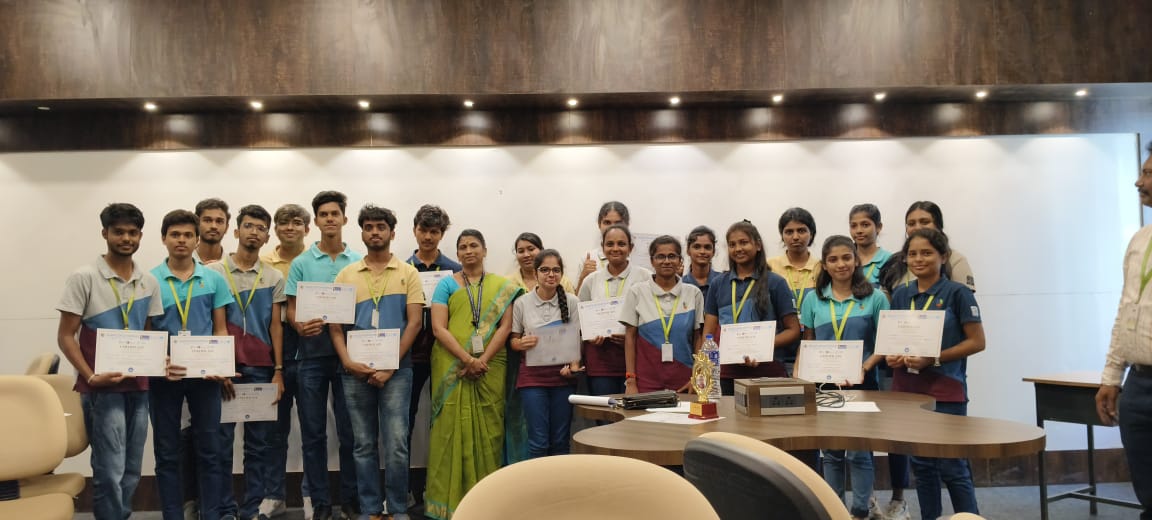SSEAPMlearning's tweet image. On behalf of the Department of Applied Machine Learning, SSE, we would like to express our sincere gratitude to our Management and beloved Director mam for encouraging us to organize the One-day Paper Presentation  (30.01.2024) on &quot;Emerging AI Trends&quot; at our college premises.