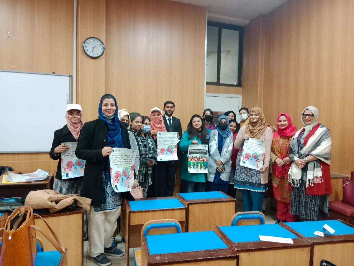 Our peer educators under #MeraVote #PakistanKeLiye organized voter mobilization sessions in Lahore and Multan to raise awareness about the importance of votes and build an understanding of vote casting. #CDAPAK

<a href="/ECP_Pakistan/">Election Commission of Pakistan (OFFICIAL)🇵🇰</a> <a href="/USAID_Pakistan/">USAID Pakistan</a> <a href="/UNDP_Pakistan/">UNDP Pakistan</a> <a href="/EUPakistan/">EUPakistan</a>