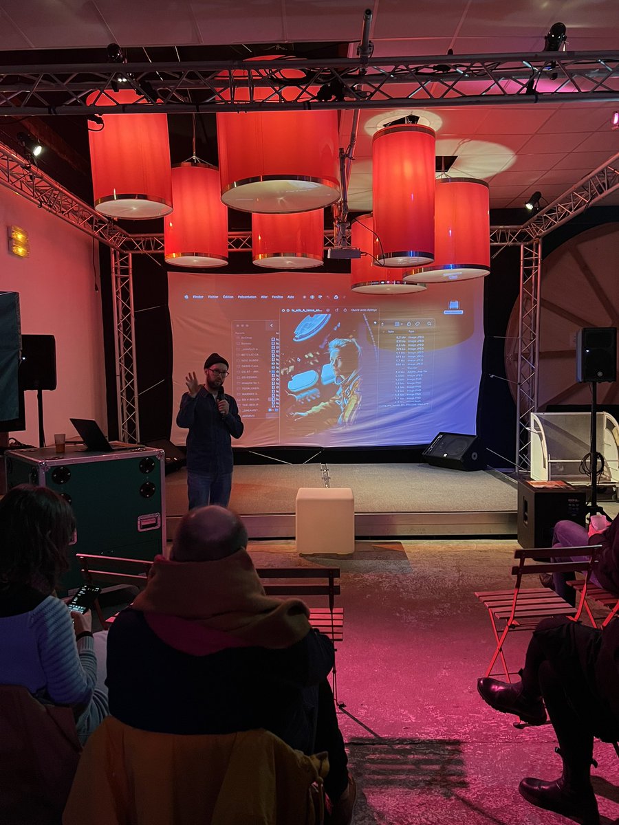 HowHouseAsso's tweet photo. Rencontre #PromptArt hier soir à La Miroiterie, Ivry. Merci @_wib_, Goulwen Courtaux et tou.te.s les participant.e.s. https://t.co/4OWy8FXb39