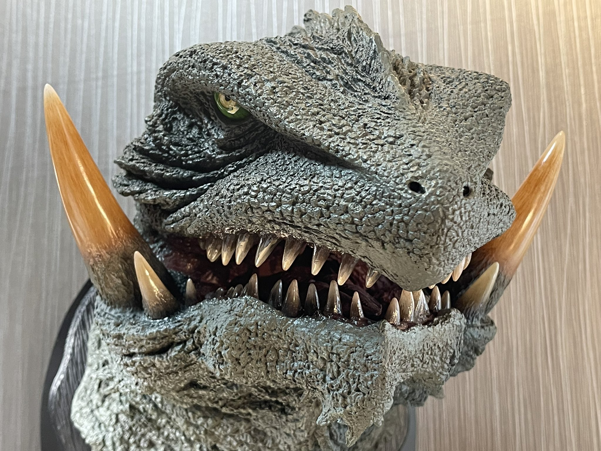 マガイ・ブツ on X: マガイ・ブツ on X:
