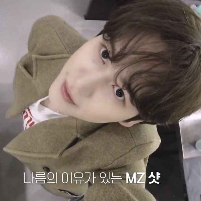 elf040718's tweet photo. >스탭보호<를 위한 mz각도 라니
나 죽어 https://t.co/28lrVvKL40