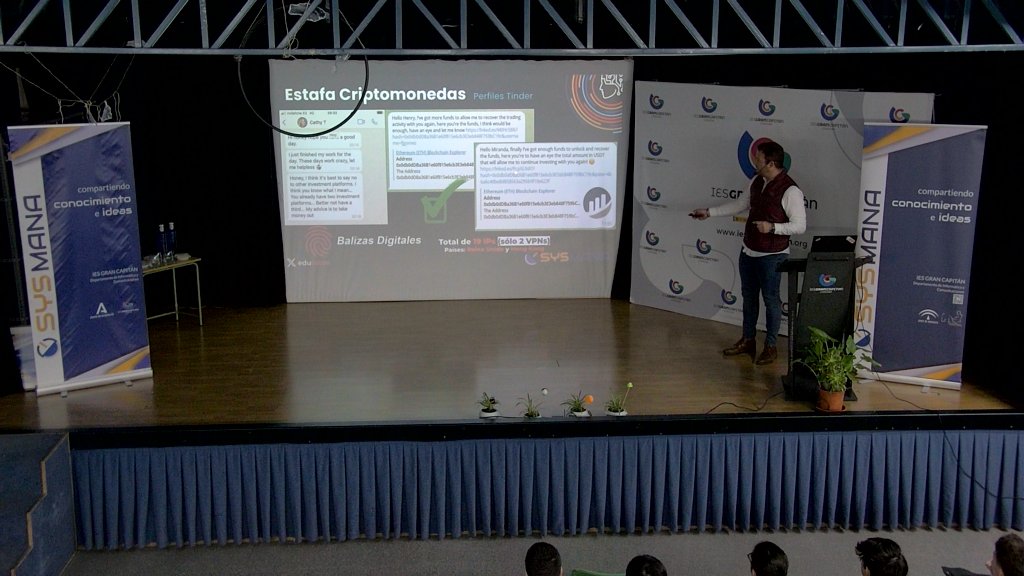 jaimerr's tweet photo. Comenzamos Jueves de #Sysmana2024 con @eduSatoe con su charla "La IA y el Cibercrimen" donde nos enseña cómo se utiliza la IA para el Cibercrimen y los factores a tener en cuenta a la hora de identificar un delito que utiliza por detrás inteligencia artificial. 🔝💯 https://t.co/SwwZr8thon