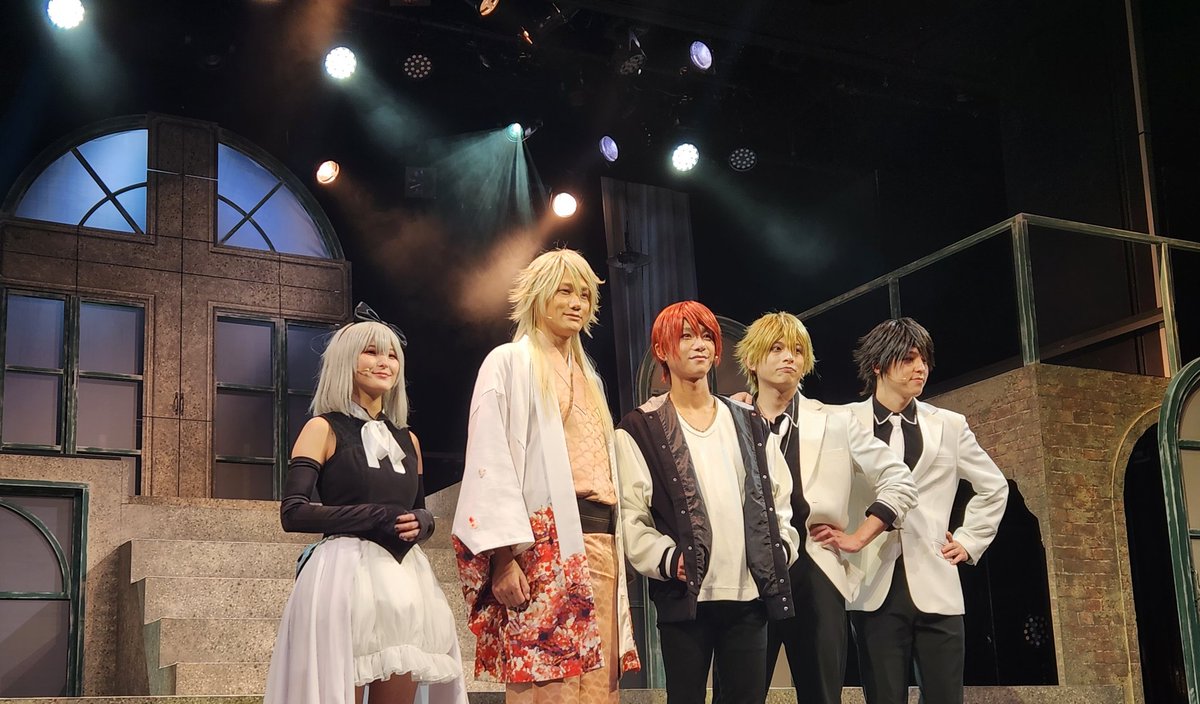 QaF3l's tweet photo. まーーーじで良かった！！！お初の2.5次元舞台だったんだけどこんなに素晴らしいのね……音楽と言いバイオリンと言い役者様方の演技と言い全て最高すぎて忘れられない︎🤍🪽ネタバレ怖いので詳しい事は言えないけどほんとに幸せな時間でした🕊  ͗ ͗〰︎♡
感謝しかない🙏´-
 #舞台ブラメアを見た https://t.co/MBFeuA6wgW