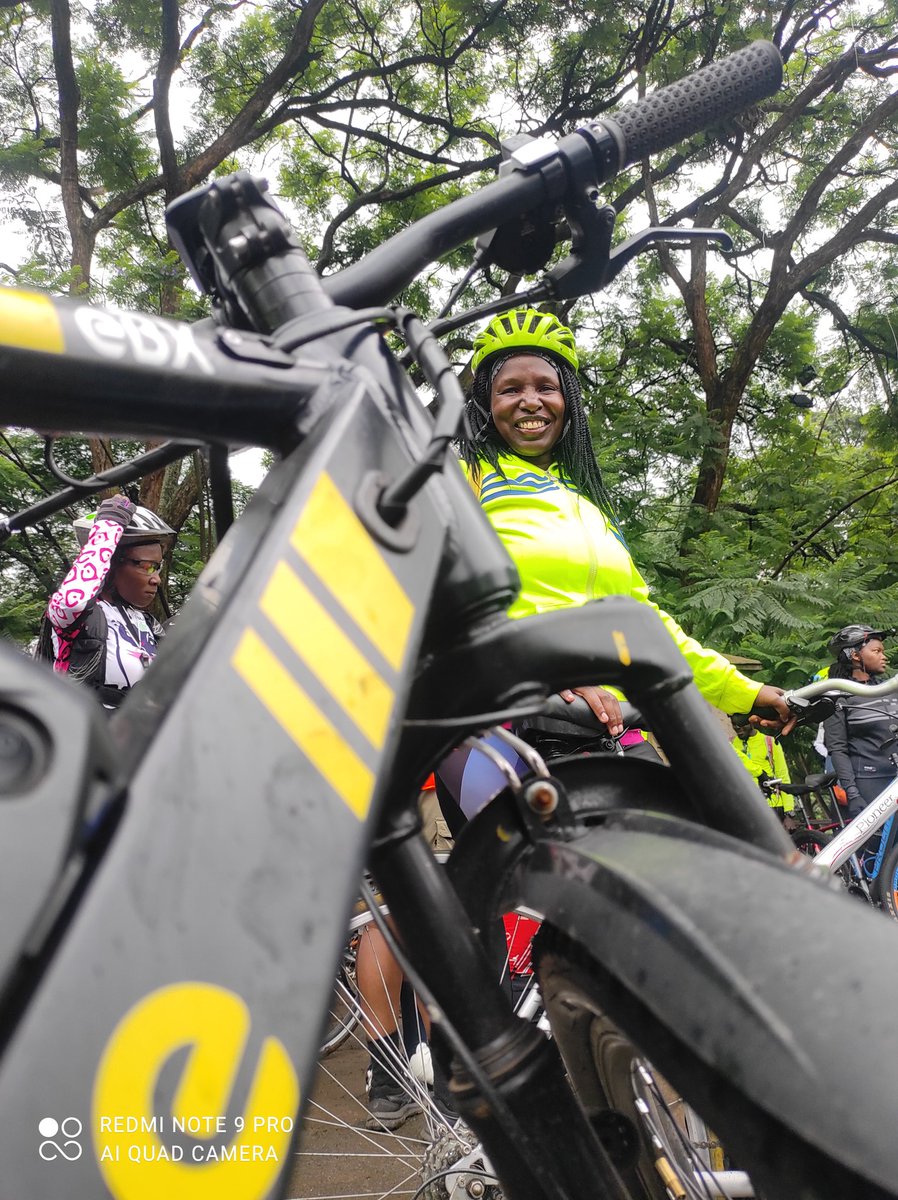 NjeeriMaina's tweet photo. @eBee_Africa sure knows how to show up!.In support of KIRTA, an organisation in Kibera supporting girls and women with sanitary towels, free daycare services and meals. https://t.co/ns8i2yOf6O