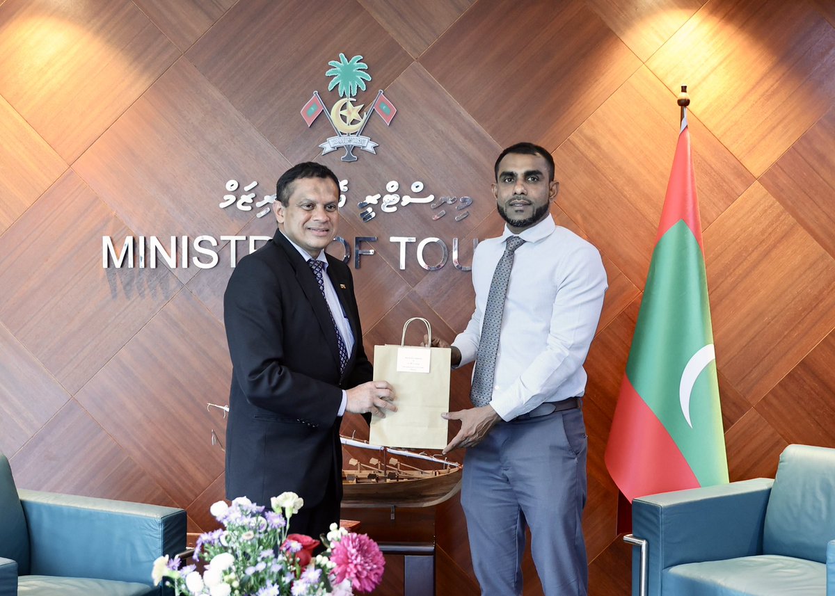Minister Faisal met with The HC of the Democratic Socialist Republic of Sri Lanka, H.E. Adam Maznavee Jaufer Sadiq to discuss way to collaborate and promote tourism in Sri Lanka
