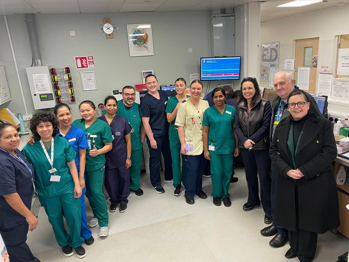We’re out in Connolly Hospital in Blanchardstown this morning. Great to meet our members in the emergency department as they start their day shift. It’s busy but they are in control and ready to provide safe care.