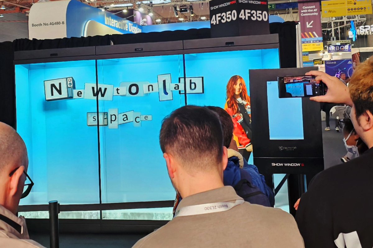 Newtonlab Space (@newtonlabspace) on Twitter photo From #Day2 at Integrated Systems Europe <a href="/ISE_Show/">ISE</a> 🌐 Come to stand 4F350 and discover the possibilities with the Show Window Holographic Devices. 
#hologram #holographic #experience #innovation #technology #holographicdevice #theshowwindow From #Day2 at Integrated Systems Europe <a href="/ISE_Show/">ISE</a> 🌐 Come to stand 4F350 and discover the possibilities with the Show Window Holographic Devices. 
#hologram #holographic #experience #innovation #technology #holographicdevice #theshowwindow