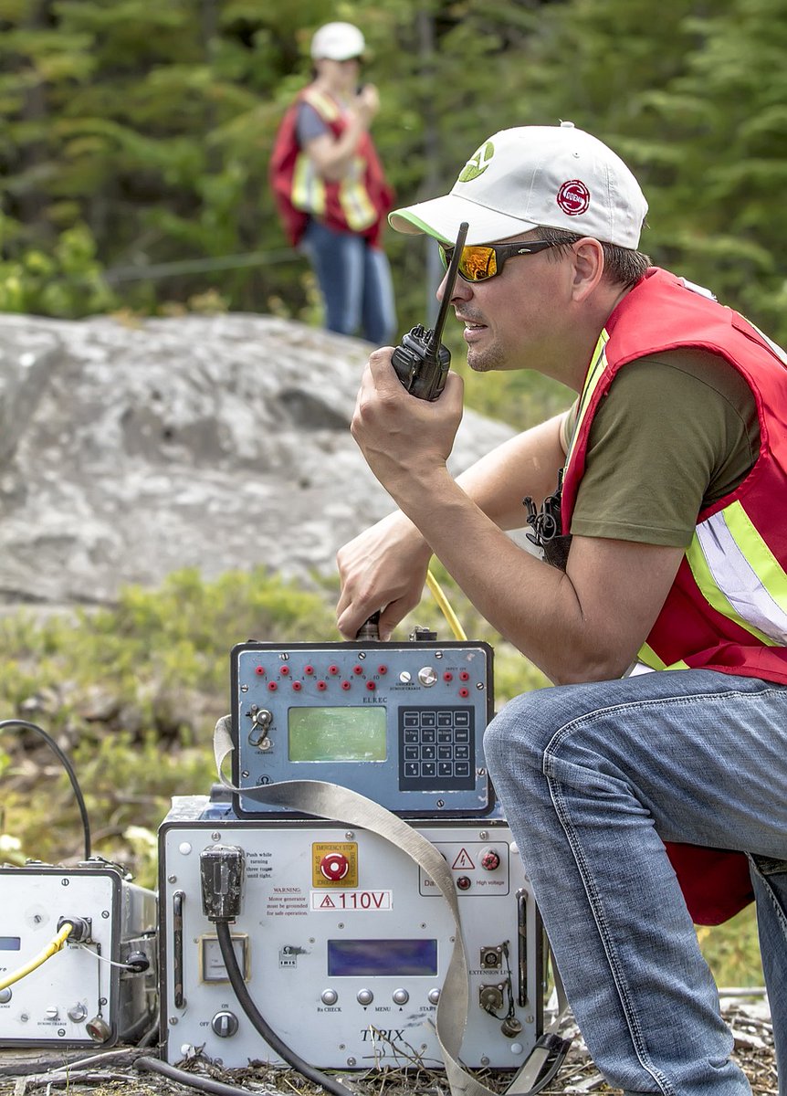 Desde ETM y TME, intentamos tener una implicación total con la comunidad local, siendo esta la primera fuente de equipo humano, técnico y otros recursos que necesitemos para el desarrollo de nuestras actividades.

#technologymetalseurope #mineralesestratrégicos #litio