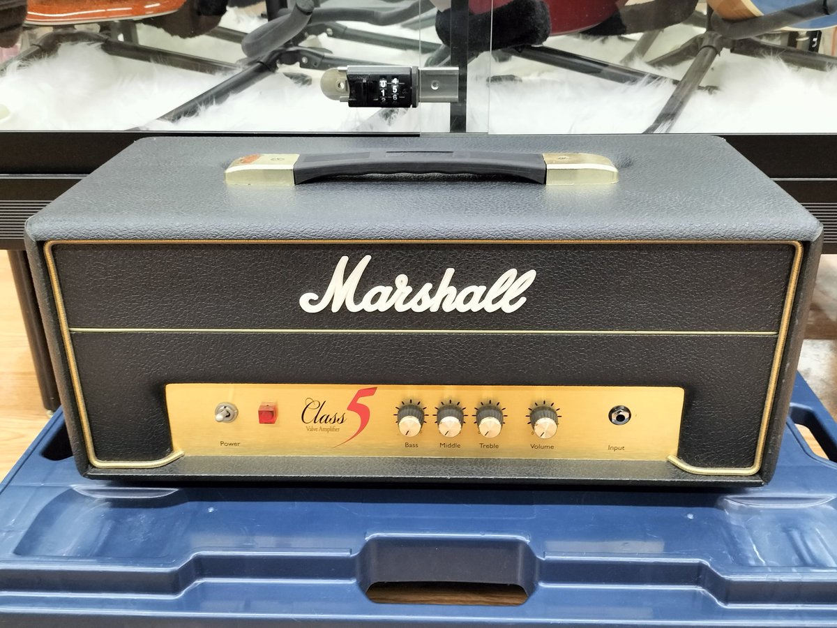 hardofftakikawa's tweet photo. ギターアンプ入荷しました！🎸

#ハードオフ　#hardoff　#中古　#リユース　#ギターアンプ　#楽器　#marshall　#badcat https://t.co/RGm2q7qjUV