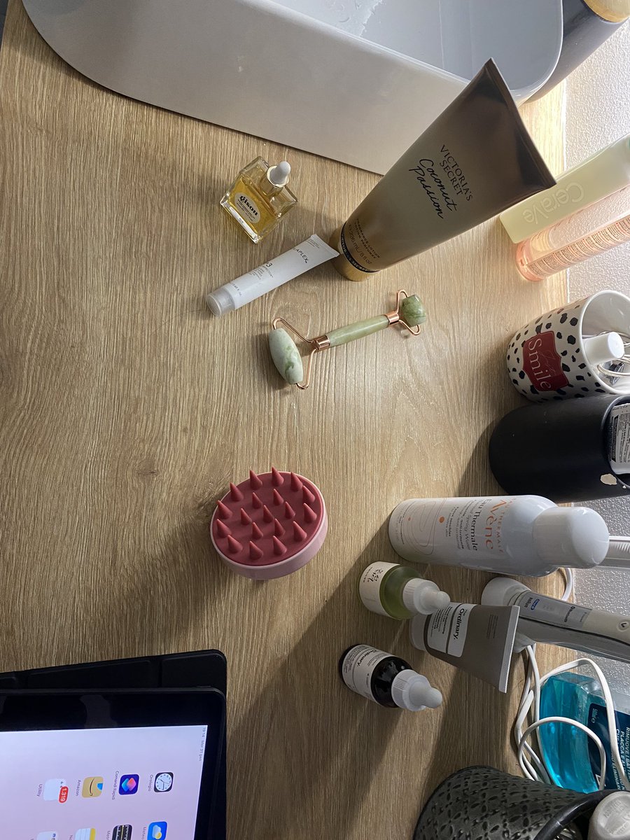 voidlro's tweet image. clean clean