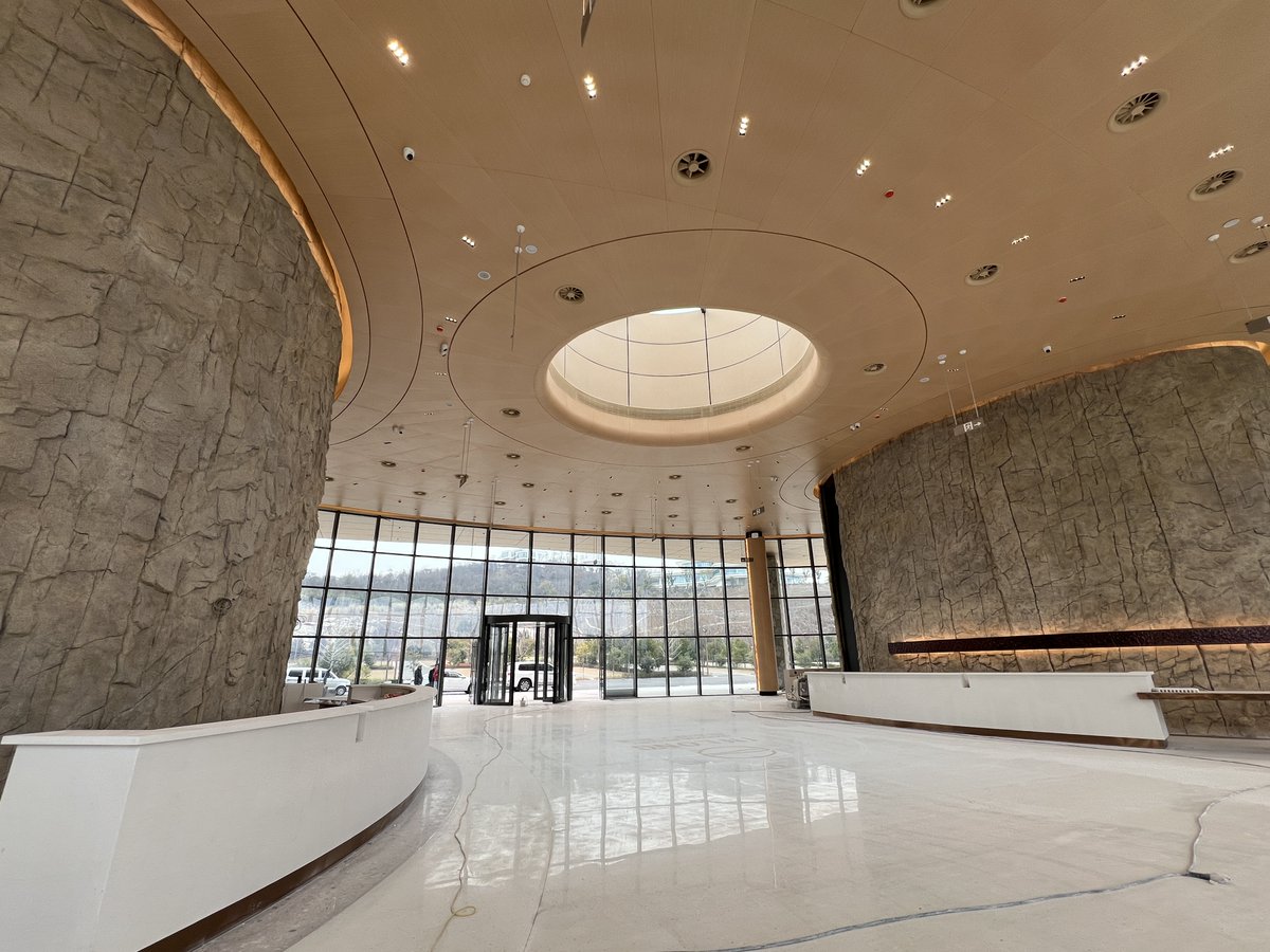 The Reception Building at the Inlong Narada Resort in China is complete, and it looks amazing! A complex design brought to life; we can't wait to see what's next.

#CPMG #China #Architecture #Design #Development #Progress