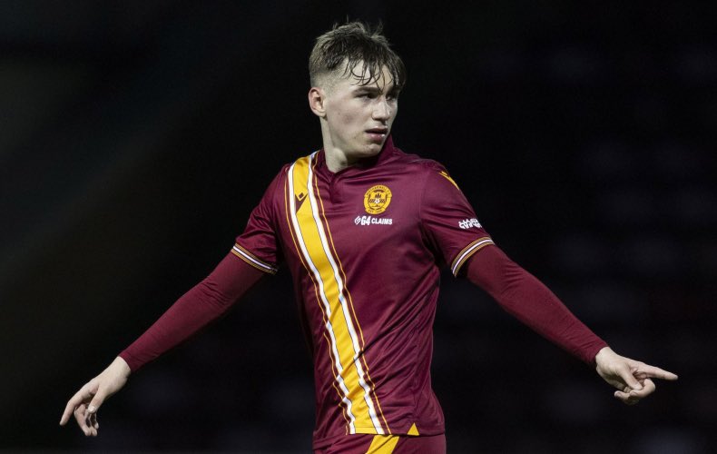 AnthonyRJoseph's tweet photo. Celtic left-back Adam Montgomery has returned from his loan at Motherwell, to begin his rehabilitation on a serious hamstring injury. https://t.co/Vh7aGcUB40