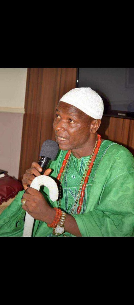 I am just realizing one of the slayed kings in Ekiti by the terrible kidnappers is Onimojo of Imojo, Oba Olatunde Samuel. 😭

He was my best lecturer from another dept in FUTA that year. Everyone in my class loved him though he was in Quantity Survey Dept. 😭

I will never forget
