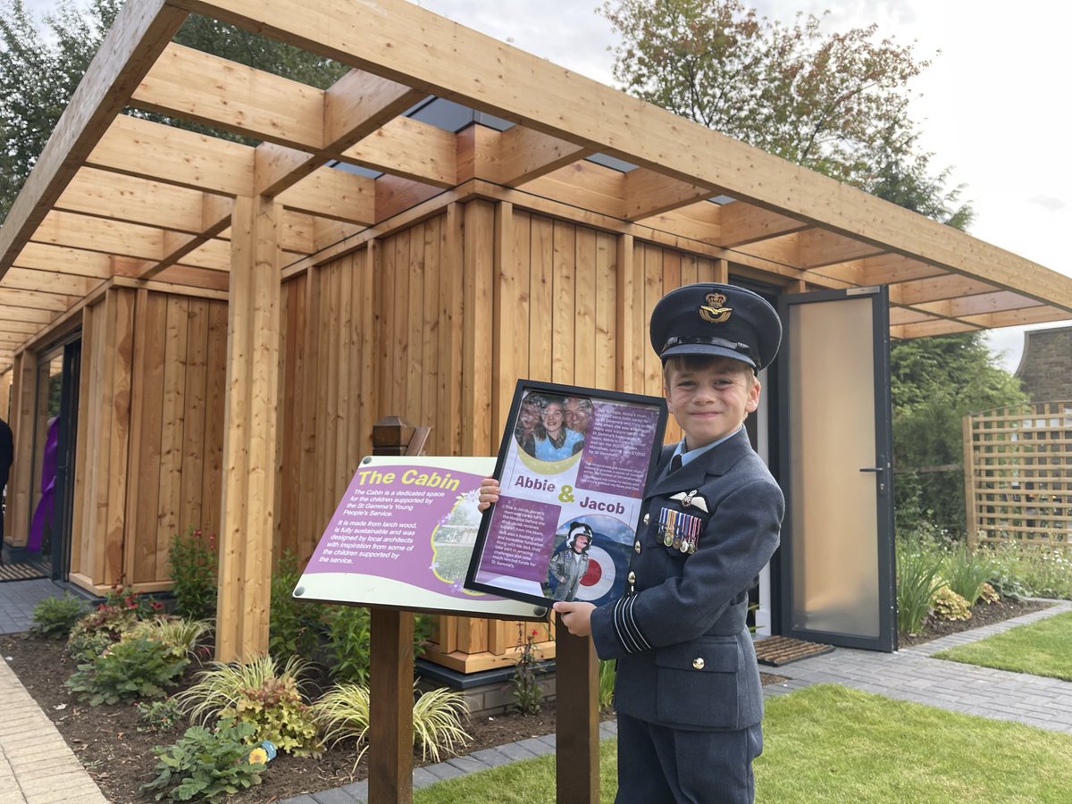 In 2023 Jacob opened ‘The Cabin’ at @stgemmashospice. It supports over 100 bereaved young people across Leeds just like Jacob. To date Jacob has raised £75,000. This year he wants to make it £100,000! Pls share & click the link below if you can support him bit.ly/3SkoUfa