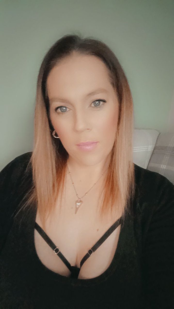 Good morning and let's hope February is a better month than January 😁 new era at work today so let's see what it brings and let's also hope <a href="/RangersFC/">Rangers Football Club</a> announce a signing today! Dinner and drinks after work tonight not a bad start to the month hopefully 😉