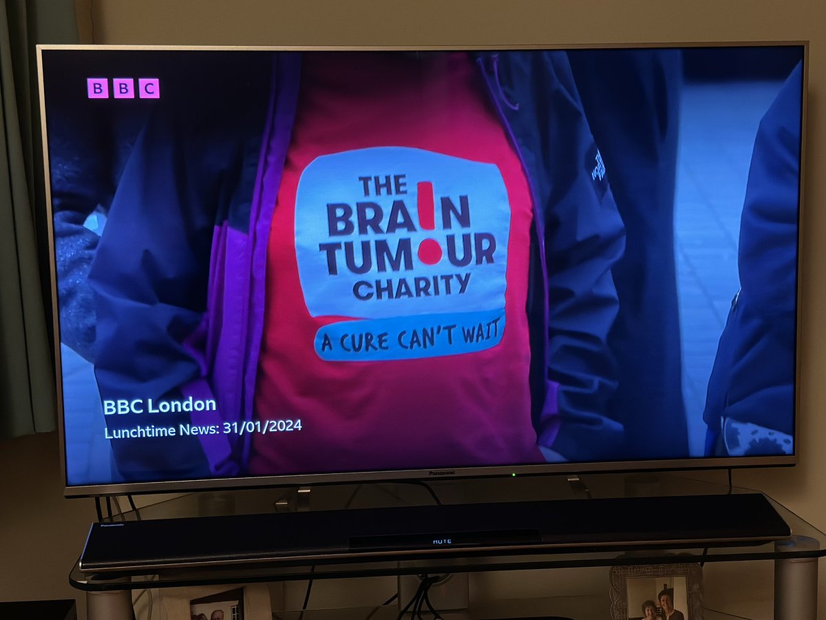 I was proud to support our friends at @radiotherapy_uk making a stand! 
Help us #CatchUpWithCancer as #WorldCancerDay approaches! 
@BrainTumourOrg