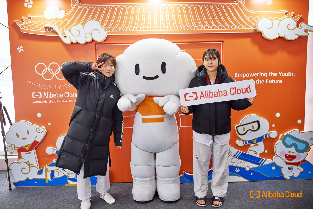 cloudintelgrp's tweet photo. At Alibaba Cloud's pavilion in #Gangwon2024, spectators can learn about our innovation milestones and latest tech, and engage in interactive experiences such as a virtual Taekwondo competition.

#WinterYouthOlympics #TechforInnovation #AlibabaCloud #DigitalTransformation https://t.co/gVRgLqSrEB