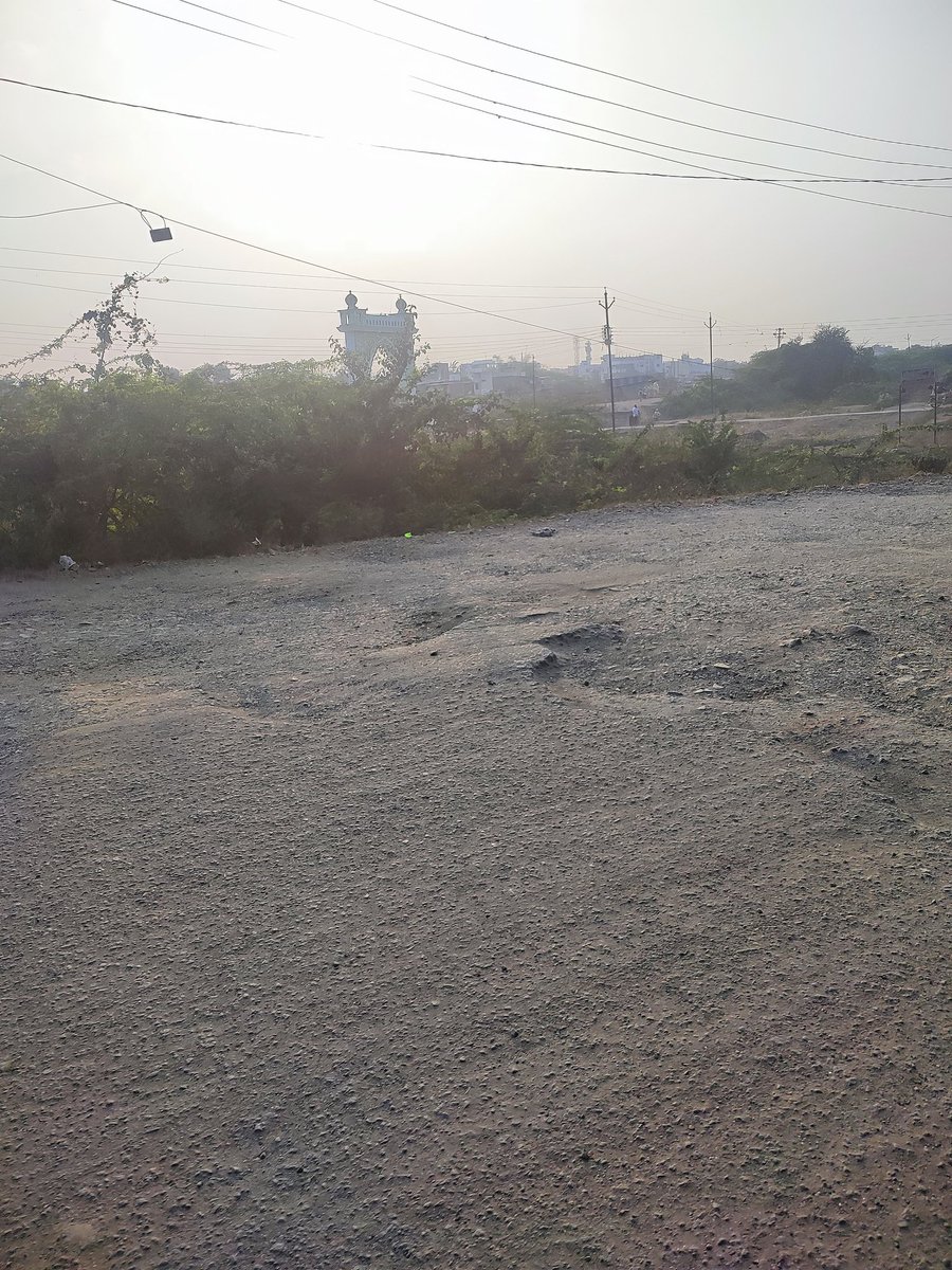 faizanzworld's tweet photo. Sir please build the road. I hope that the road will be built soon and you will have received my letter.
I hope the work will be done soon.
@nwmcnanded @collectornanded
@MORTHIndia
#Buildtheroad #Nanded https://t.co/wafOxKcLQL