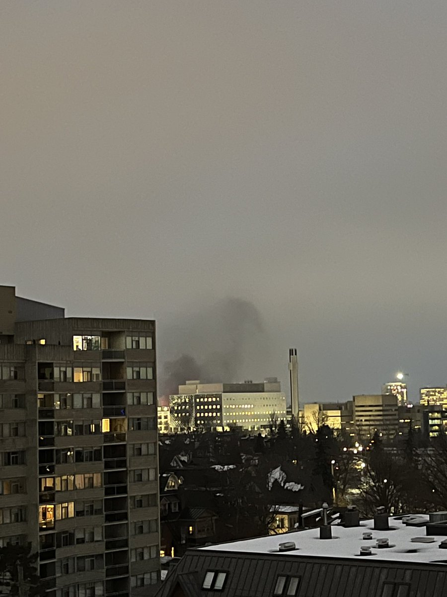 laurbapots's tweet photo. @OttFire @OFSFirePhoto https://t.co/Qn7wDiNWaf