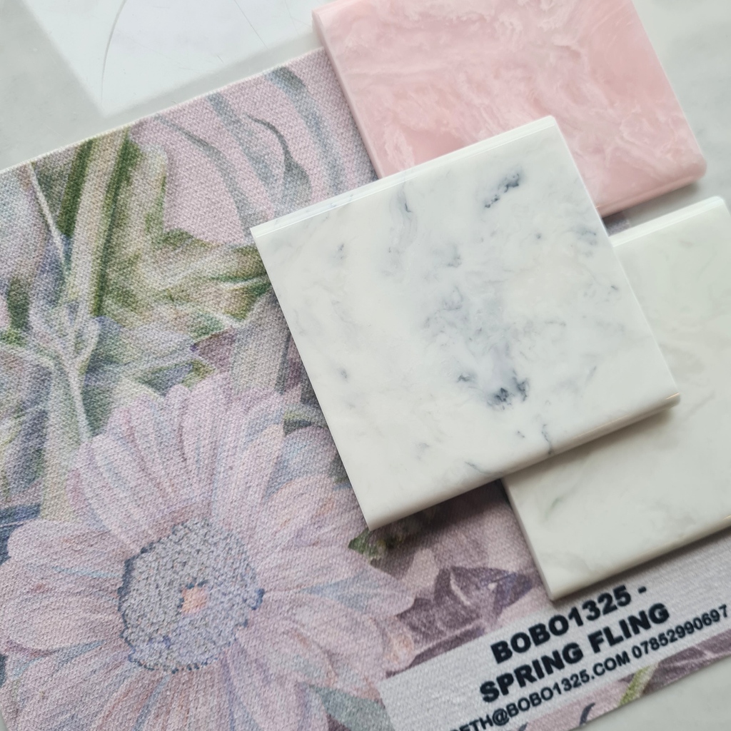 We can feel the spring season creeping up on us and we are absolutely loving it!💐🌺

@bobo1325 has created the perfect fabric to put a spring into our step!

#springtime #springvibes #flowers #springiscoming#interiordesignideas #bathroominspo #interiordesigner #bathroomdecor