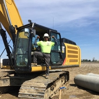 MCICivil's tweet photo. Pedro Silva has been with Merritt Contracting for 19 years. Congratulations. We are grateful for your dedication these last several years. Thank you Pedro👷‍♂️ https://t.co/cvH1Qso2jn