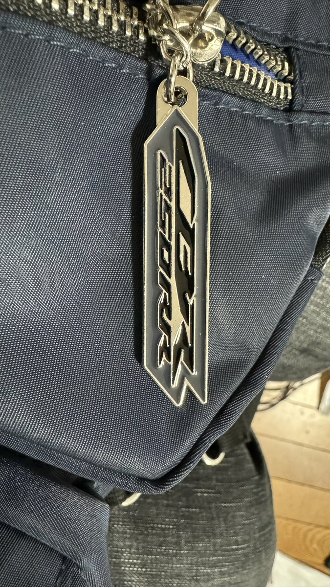 kotets330's tweet photo. ガチャガチャで当たりました🎯
#cbr250rr
#ガチャガチャ
#ガチャ
#キーホルダー https://t.co/WN8eMtDCRb