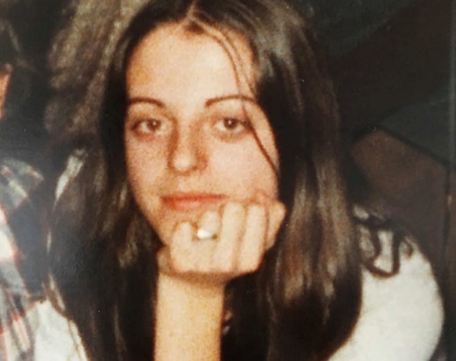 Hoy se cumplen 44 años del asesinato a la estudiante vasca Yolanda González, víctima de la violencia parapolicial en España. Su asesino Emilio Hellín de Fuerza Nueva ha trabajado para la Policía y la Guardia Civil y trabaja como perito de Cristina Cifuentes del PP. Impunidad.