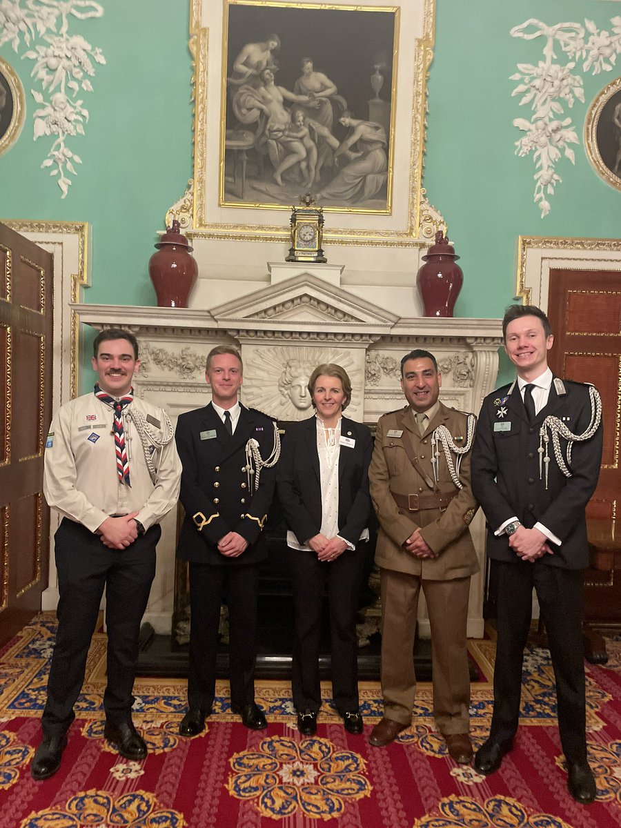 Great evening last night, as always, with this gang of <a href="/citylordmayor/">Lady Mayor of the City of London</a>’s ADCs at a reception at Mansion House for float holders in the <a href="/lordmayors_show/">Lord Mayor's Show</a>.  
<a href="/JakeOrros/">Jake Orros</a> @RSM_MiddxNWLACF <a href="/RichSalter/">Richard Salter</a> <a href="/GreenwichSCC/">Greenwich, Deptford & Rotherhithe Sea Cadets</a>