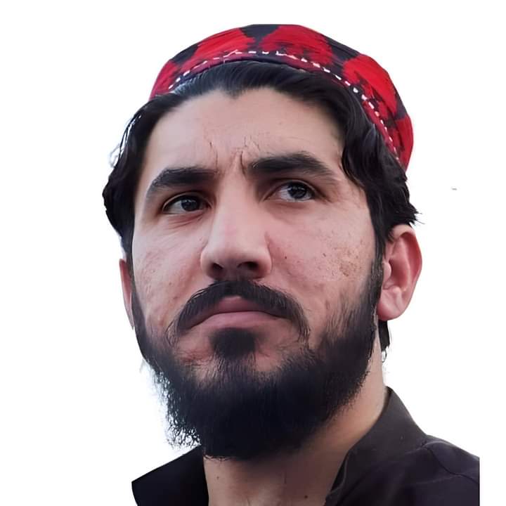 ZubairShahAgha1's tweet photo. جہلم جیل اور اس کے بعد اب اٹک جیل میں پی ٹی ایم قائد مشر منظور پشتون کو 3MPO کے تحت غیر قانونی قید میں رکھنے اور مشر کے ساتھ غیرانسانی رویا رکھنا اس ریاست کی کھوکھ��ے ہونے کی دلیل ہے سب یاد رکھا جائے
ہر ظلم کا حساب سود سمیت دیا جائے گا
#FreeManzoorPashteen https://t.co/L1OZPewQw3